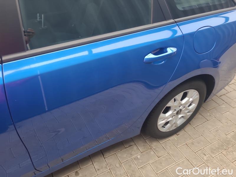  KIA  Cee'd Ceed Sportswagon (2018->) Ceed SW 1.5 T-GDI 118 Spin 5d #2