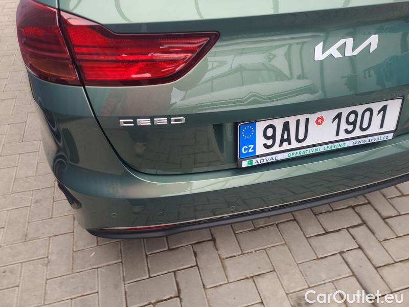  KIA  Cee'd Ceed Sportswagon (2018->) Ceed SW 1.5 T-GDI 118 Spin 5d #18