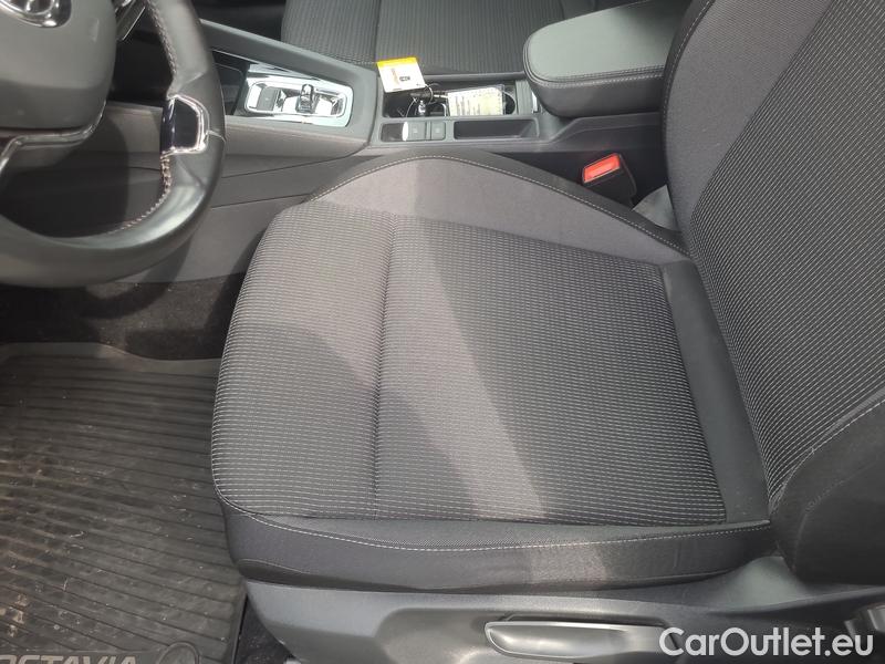  Skoda  Octavia  Combi (NX3)(2020) Oct.Combi 2.0TDI 110 Am 4x4 AT #4