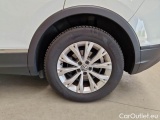  Volkswagen  Tiguan VOLKSWAGEN  / 2016 / 5P / SUV 2.0 TDI SCR 110KW BUSINESS BMT DSG #19