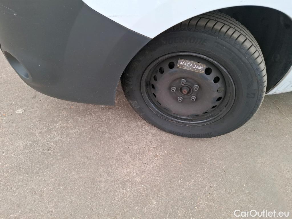  Renault  Kangoo  II Express Grand Confort (L1) 1.5 dCi 80CV BVM6 E6dT #29