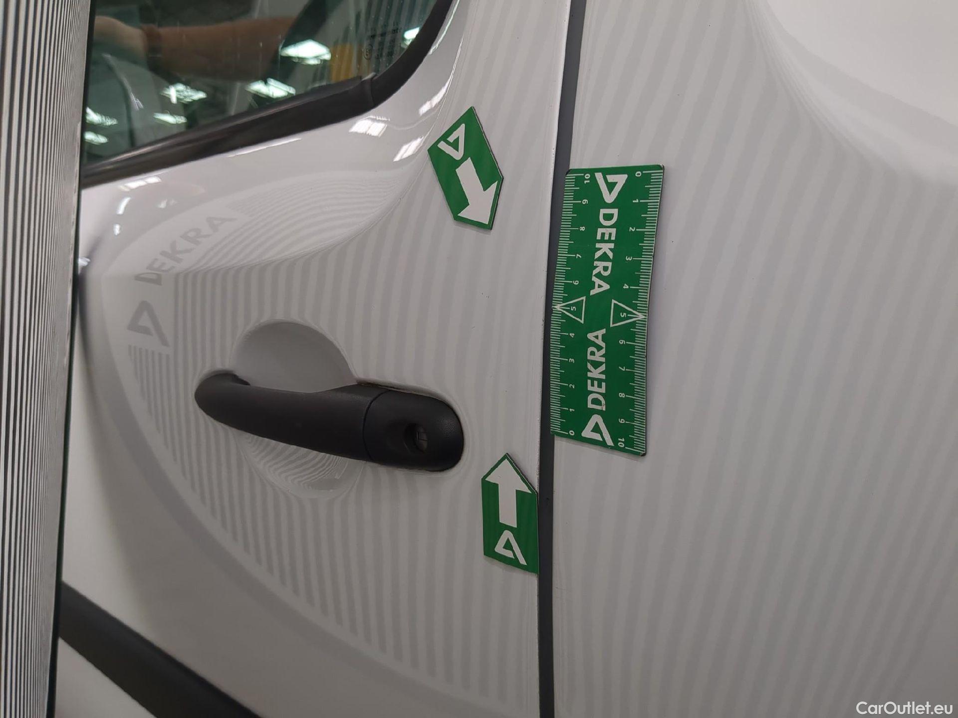  Renault  Kangoo  Express Maxi Extra (Série Spéciale) 1.5 dCi #32
