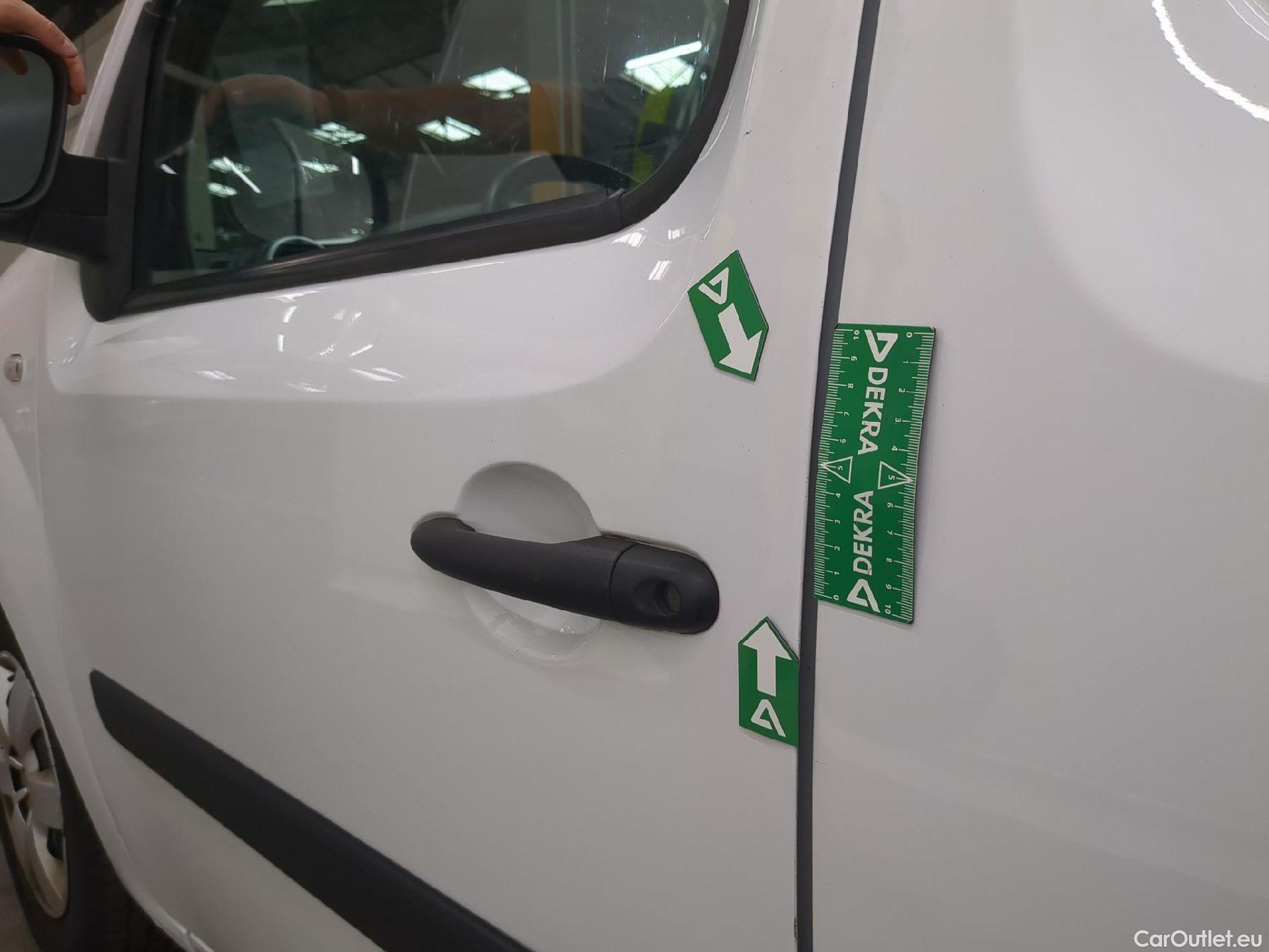  Renault  Kangoo  Express Maxi Extra (Série Spéciale) 1.5 dCi #31
