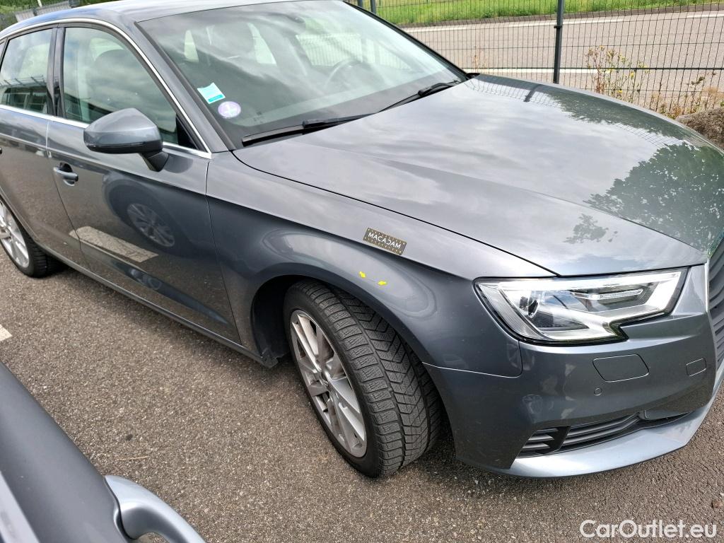  Audi  A3 AUDI  Sportback / 2016 / 5P / Berline 35 TFSI 150 COD S TRONIC BUSINESS LINE #28