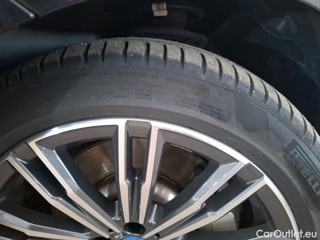  Bmw  Serie 3 BMW Série 3 Touring / 2022 / 5P / Break 330e 292ch M Sport BVA8 Hybride #39