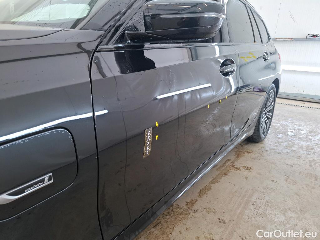  Bmw  Serie 3 BMW Série 3 Touring / 2022 / 5P / Break 330e 292ch M Sport BVA8 Hybride #1