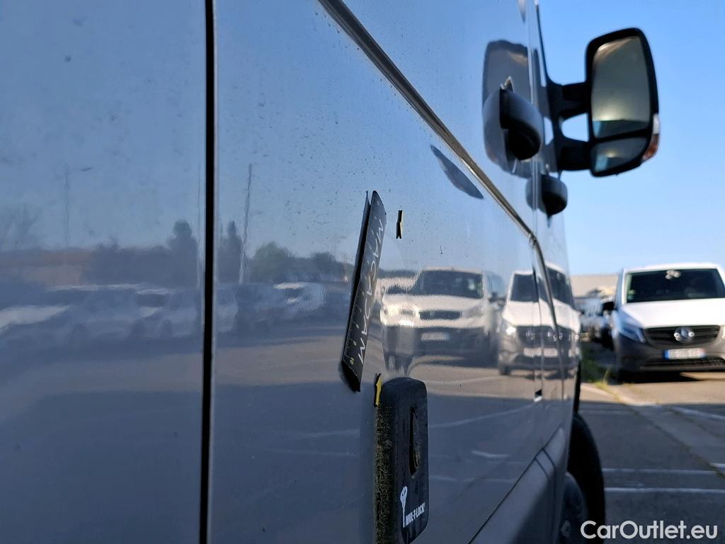  Renault  Master  III Fourgon L1H2 3 5 (HD) Grand Confort dCi 145CV BVM6 E6 #9