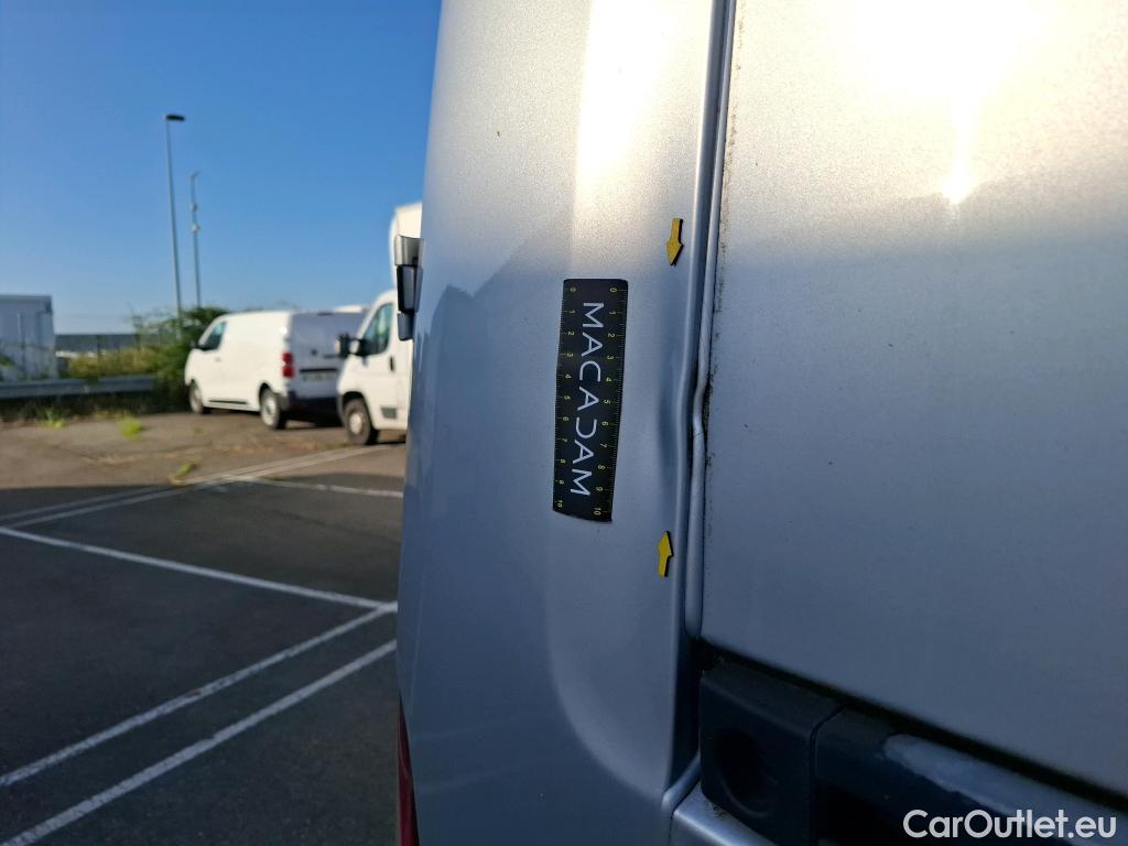  Renault  Master  III Fourgon L1H2 3 5 (HD) Grand Confort dCi 145CV BVM6 E6 #12
