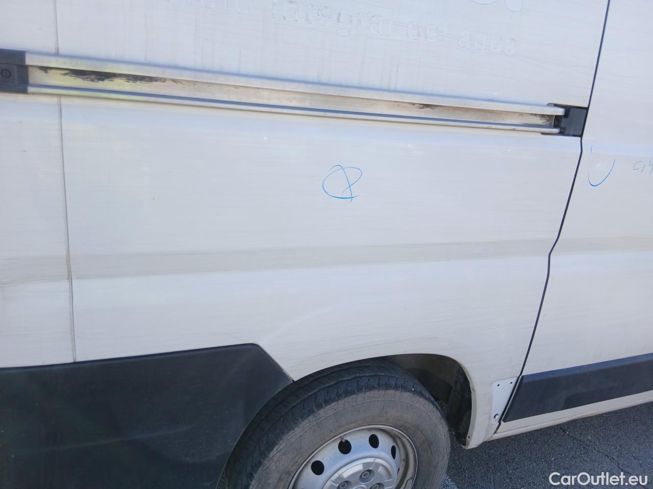  Fiat  Ducato FIAT  / 2014 / 4P / furgón 30 2.3 Multijet Furgón Corto Alto 96kW #42