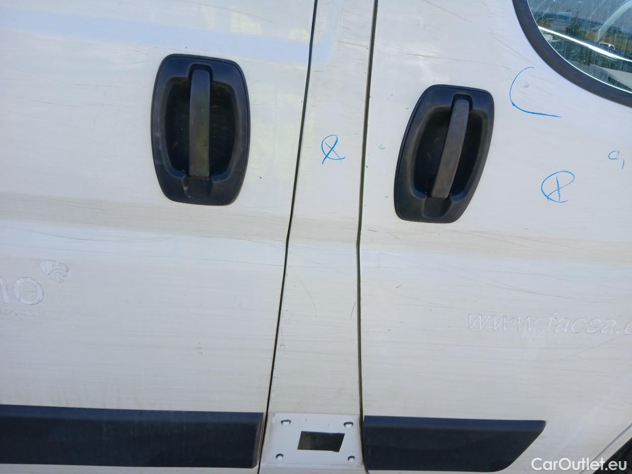  Fiat  Ducato FIAT  / 2014 / 4P / furgón 30 2.3 Multijet Furgón Corto Alto 96kW #52