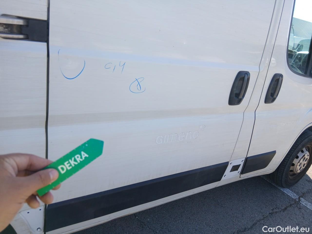  Fiat  Ducato FIAT  / 2014 / 4P / furgón 30 2.3 Multijet Furgón Corto Alto 96kW #47