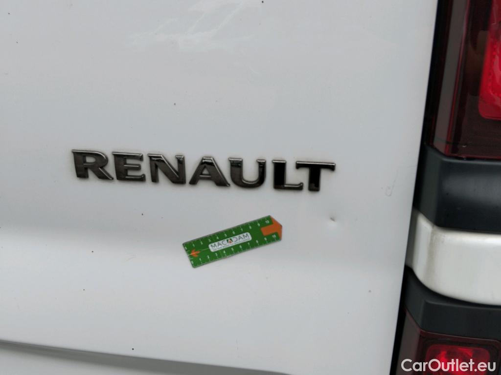  Renault  Trafic RENAULT  / 2019 / 4P / furgón Furgón 27 L1H1 Energy BluedCi 88 kW #27