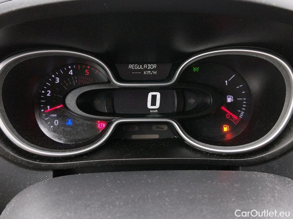  Renault  Trafic RENAULT  / 2019 / 4P / furgón Furgón 27 L1H1 Energy BluedCi 88 kW #19