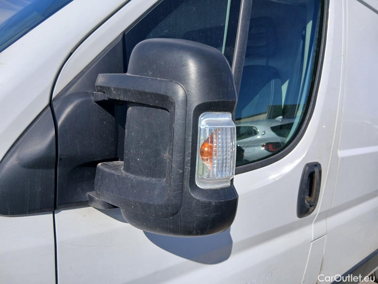  Fiat  Ducato FIAT  / 2014 / 4P / furgón 30 2.3 Multijet Furgón Corto Alto 96kW #20