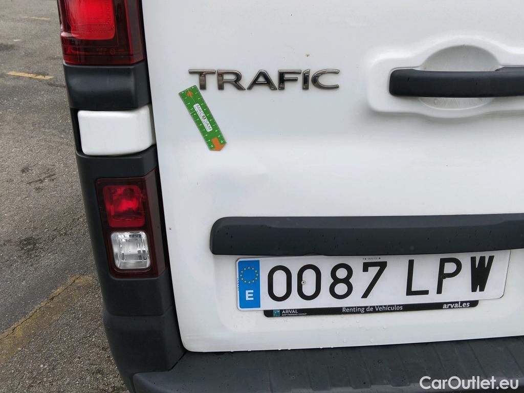  Renault  Trafic RENAULT  / 2019 / 4P / furgón Furgón 27 L1H1 Energy BluedCi 88 kW #2