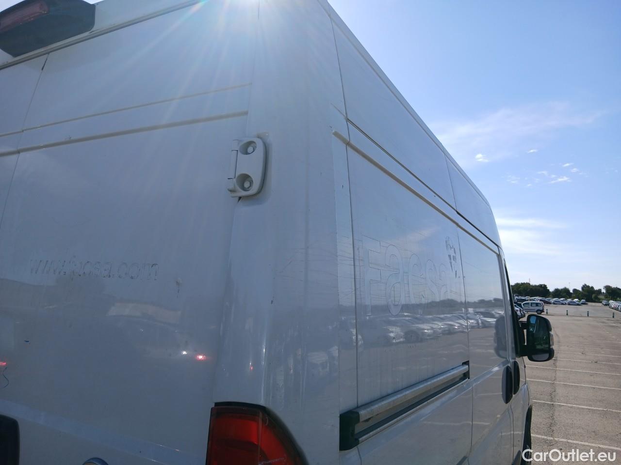  Fiat  Ducato FIAT  / 2014 / 4P / furgón 30 2.3 Multijet Furgón Corto Alto 96kW #41