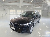  Volvo  XC 40 VOLVO XC40 / 2017 / 5P / SUV T2 AUTOMATICO MOMENTUM CORE 