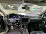  Volkswagen  Tiguan 2.0 TDI SCR DSG  55 #3