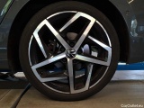  Volkswagen  Golf  Variant 2.0 TDI SCR DSG Style Automatic Diesel  26 #48