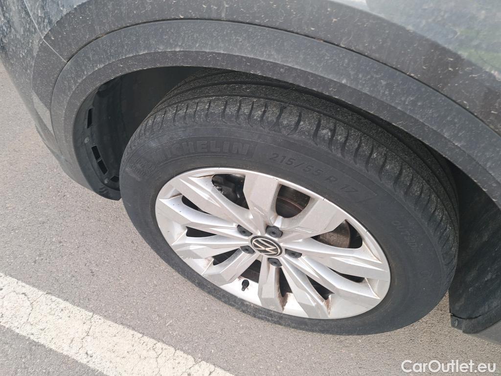  Volkswagen  T-ROC  Advance 2.0 TDI 150CV AT7 E6d #3