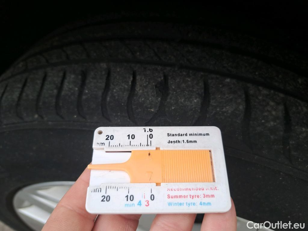  Volkswagen  T-ROC  Advance 2.0 TDI 150CV AT7 E6d #6