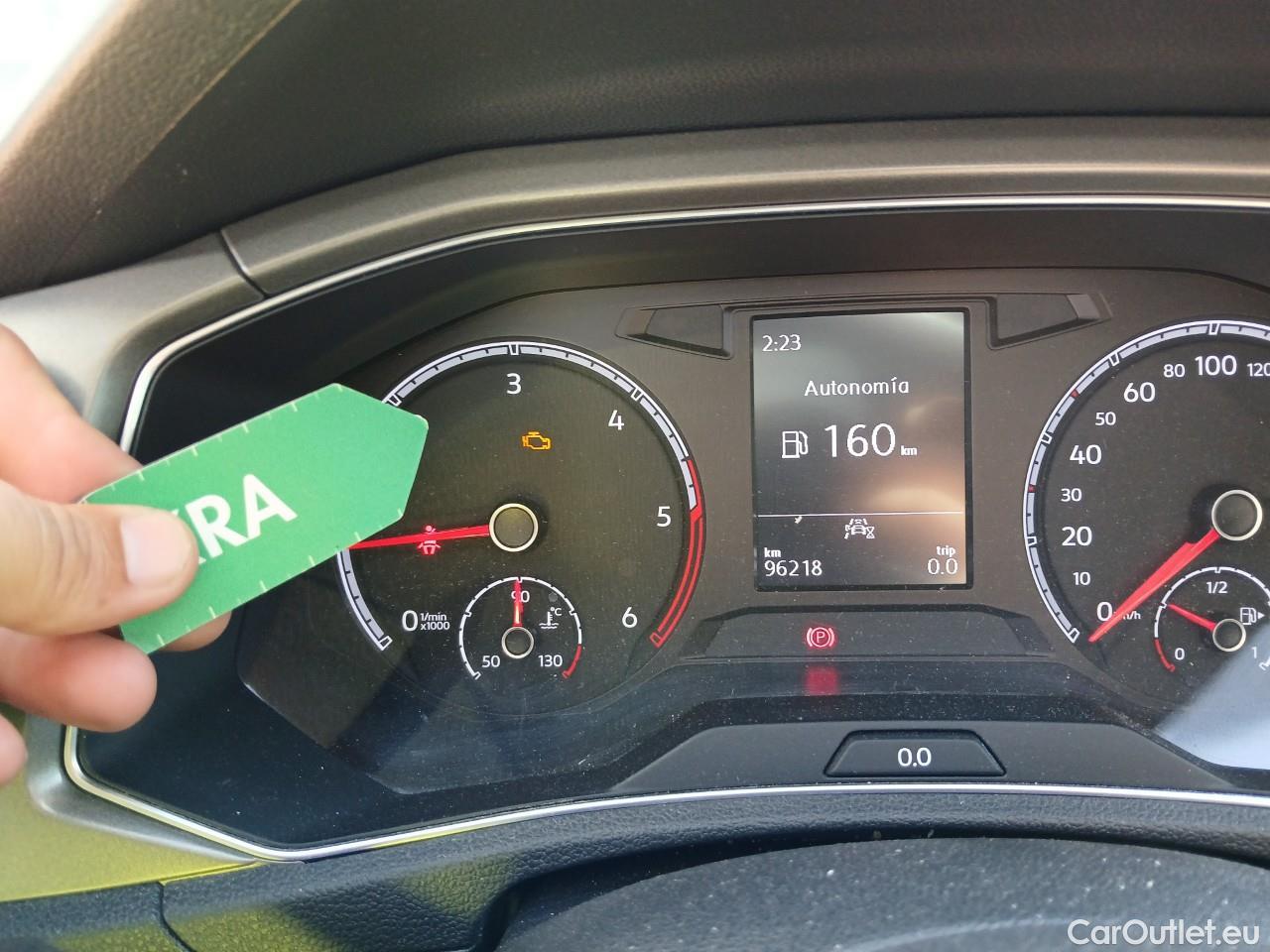  Volkswagen  T-ROC  Advance 2.0 TDI 115CV MT6 E6d #2