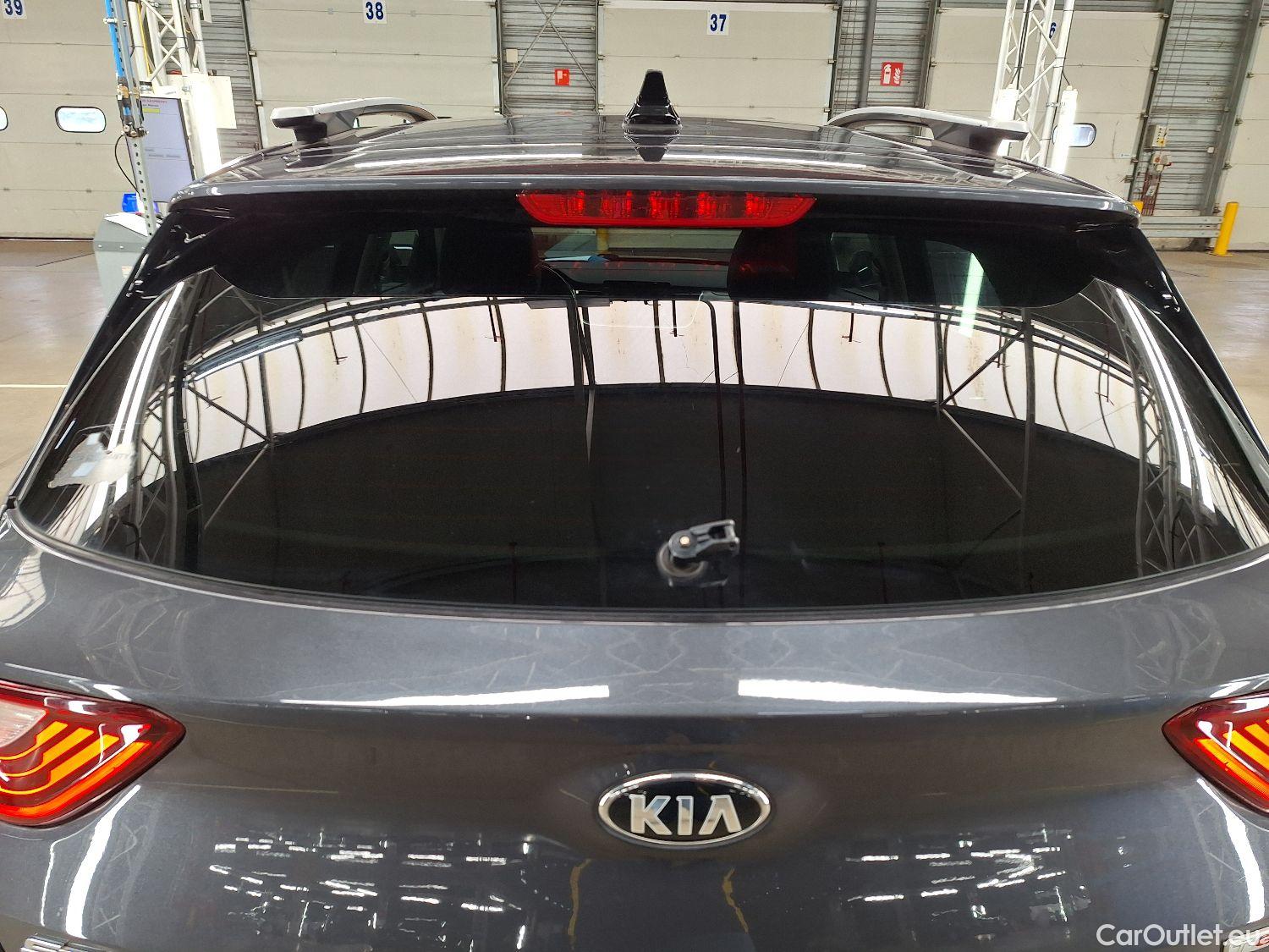  KIA  STONIC Kia,  '17, KIA  1.0 T Fusion 5d #11