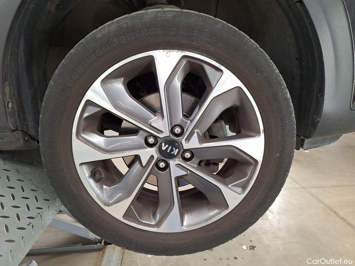  KIA  STONIC Kia,  '17, KIA  1.0 T Fusion 5d #1