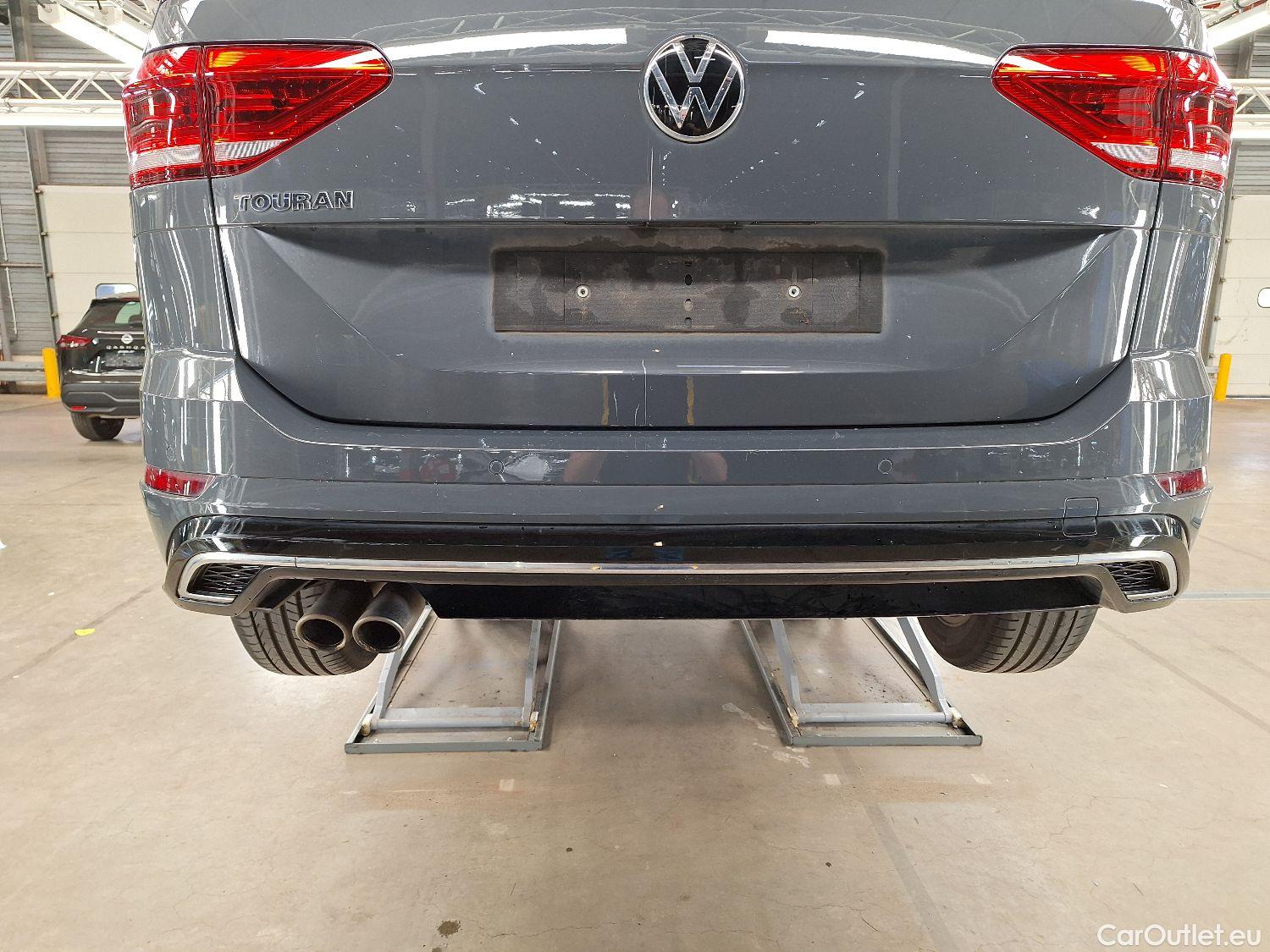  Volkswagen  Touran VW,  '15, Volkswagen  2.0 TDi 110kW Highline DSG 5d #18