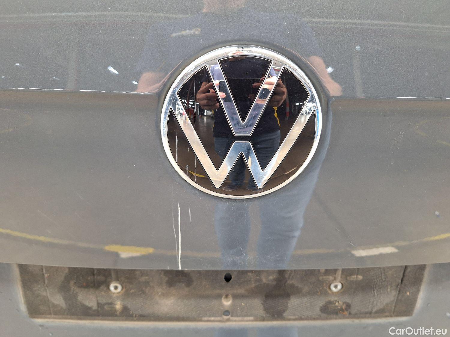  Volkswagen  Touran VW,  '15, Volkswagen  2.0 TDi 110kW Highline DSG 5d #35