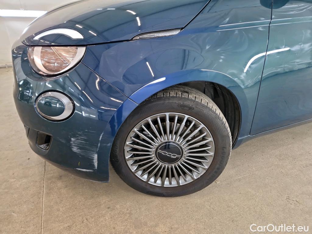  Fiat  500 FIAT  / 2020 / 3P / Berline 42kWh Icône #34
