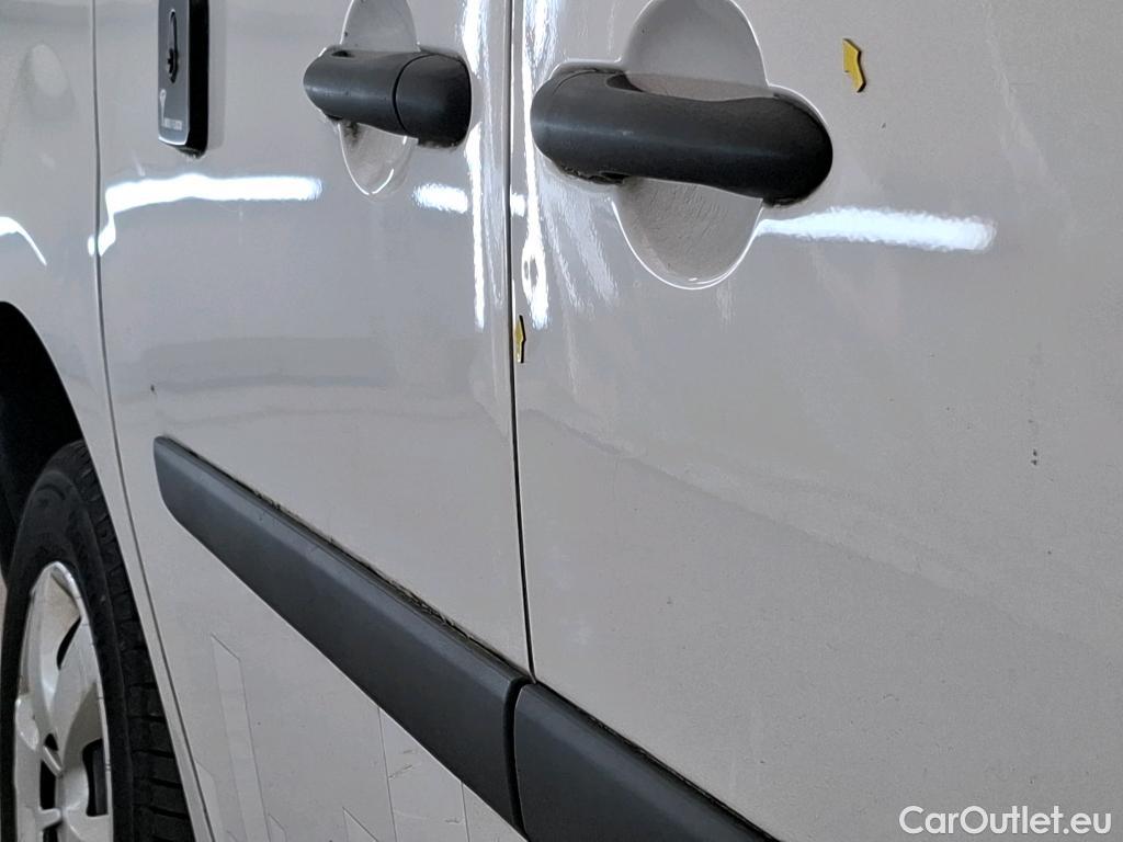 Renault  Kangoo  II Express Grand Confort (L1) 1.5 dCi 80CV BVM6 E6dT #36