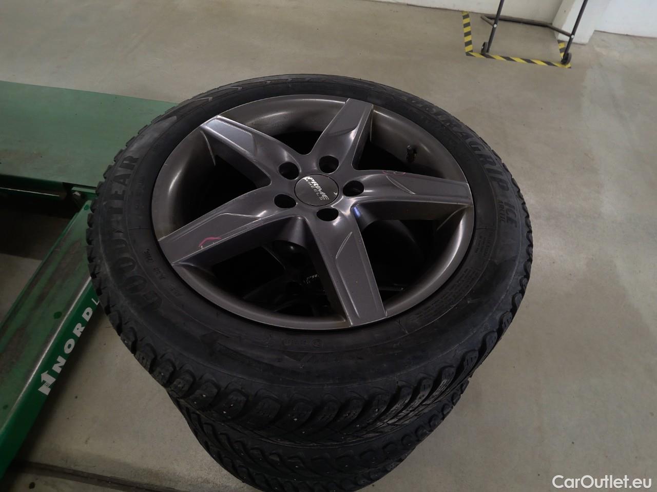  Volkswagen  Passat  All.TDI 190 4M GT Aut #4