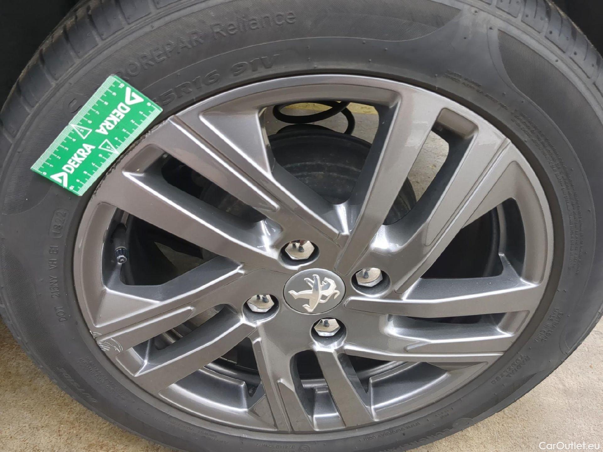  Peugeot  208  Active Pack 1.2 PureTech 100CV BVM6 E6d #6