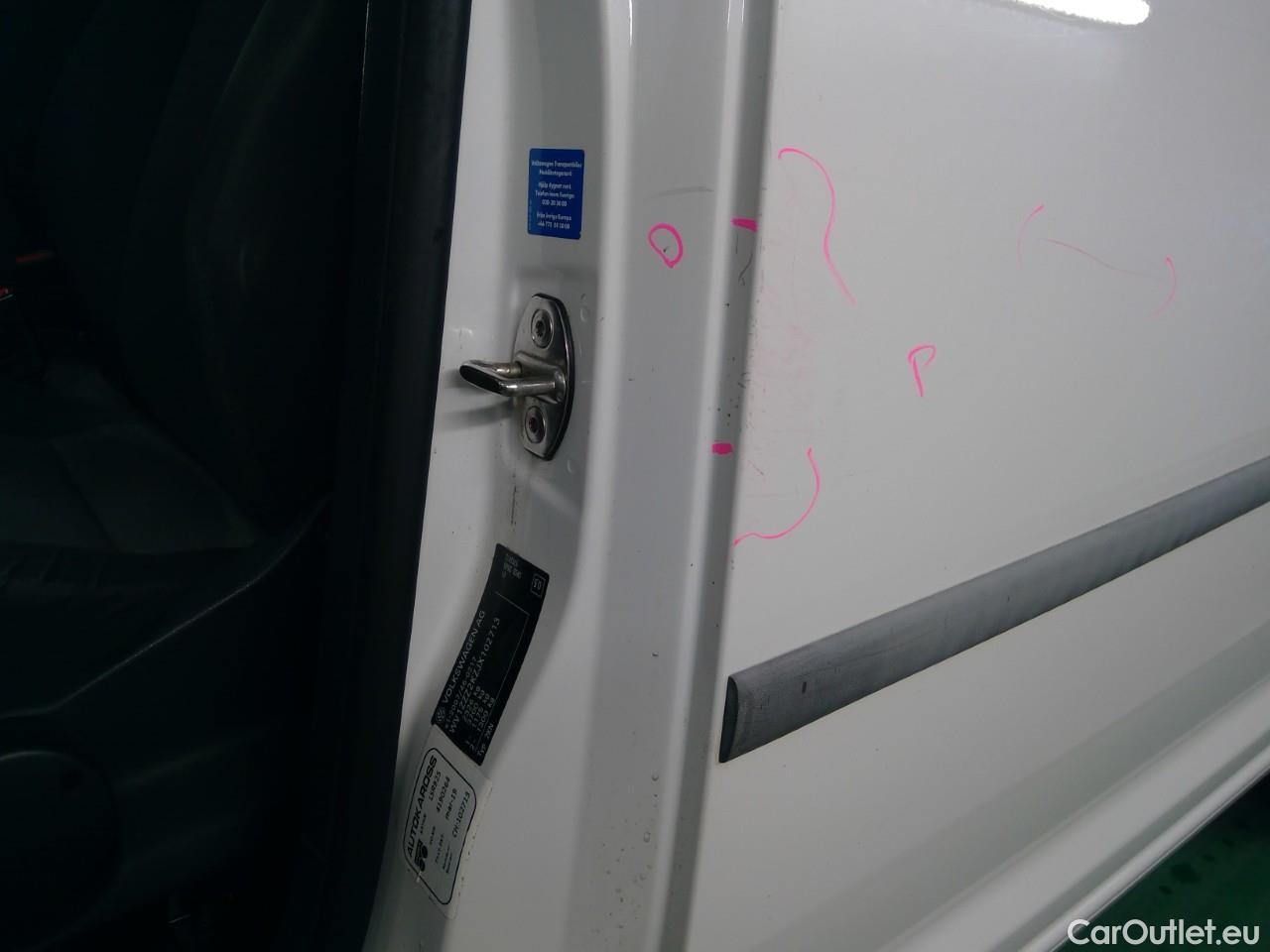  Volkswagen  Caddy  TDI 75 Maxi Aut. #9