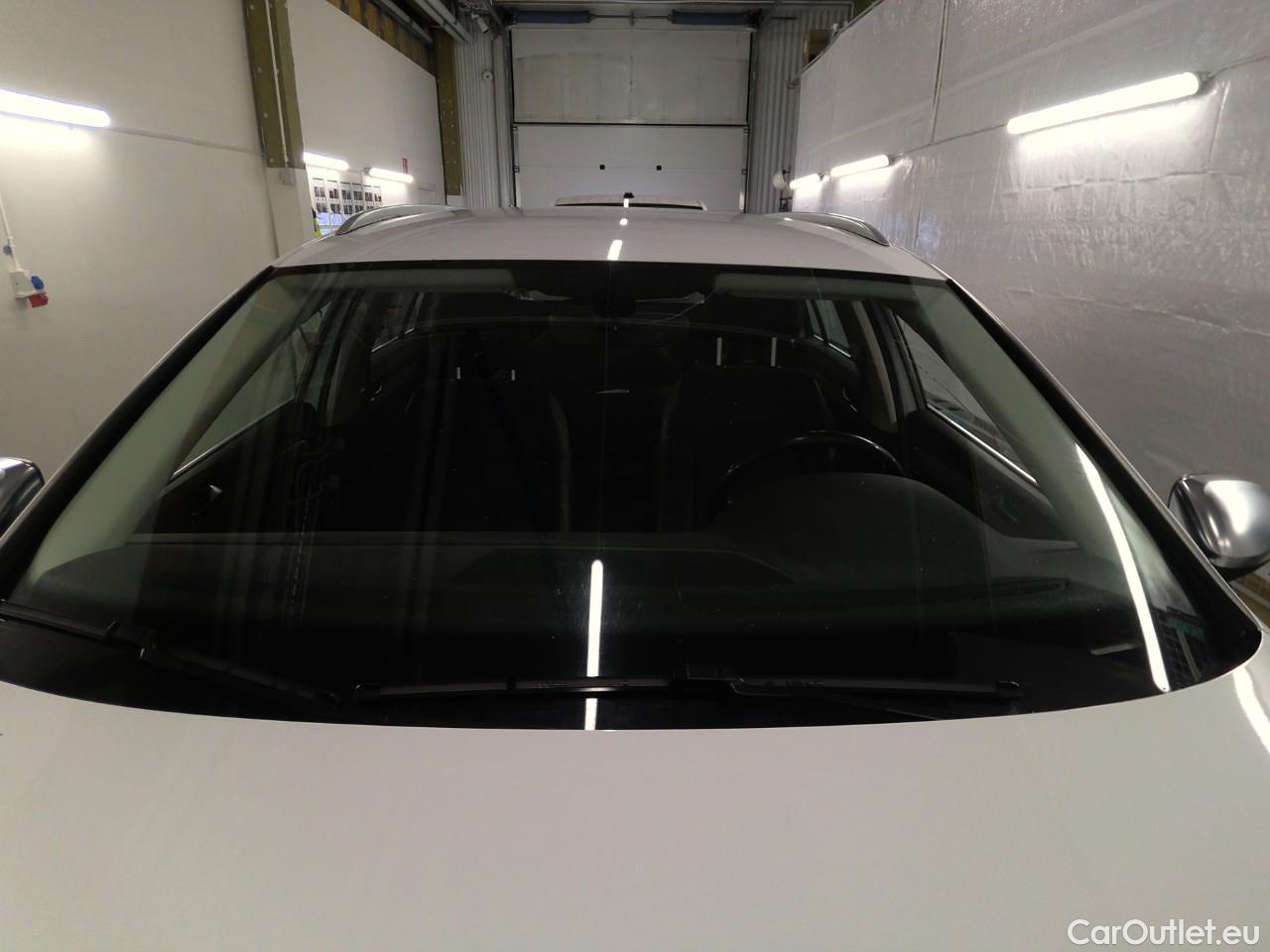  Volkswagen  Passat  All.TDI 190 4M GT Aut #34