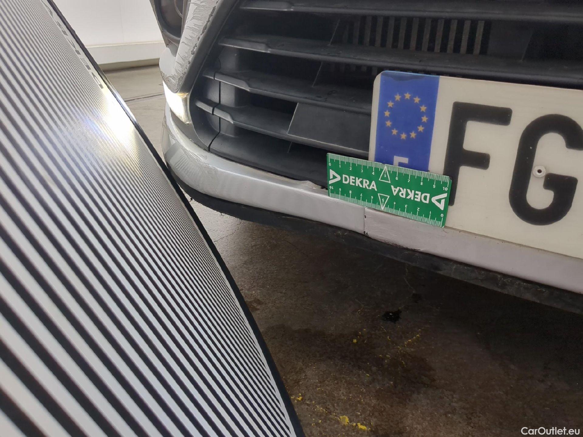  Renault  Clio  IV Business 0.9 TCe 90CV BVM5 E6 #14