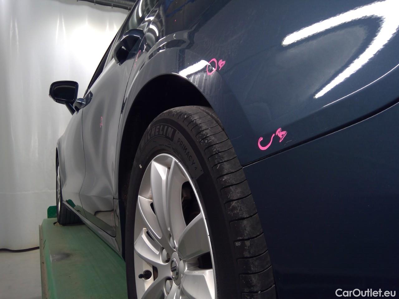  Volvo  V60  B4 D FWD Mom.Adv.SE Pa.Aut #25