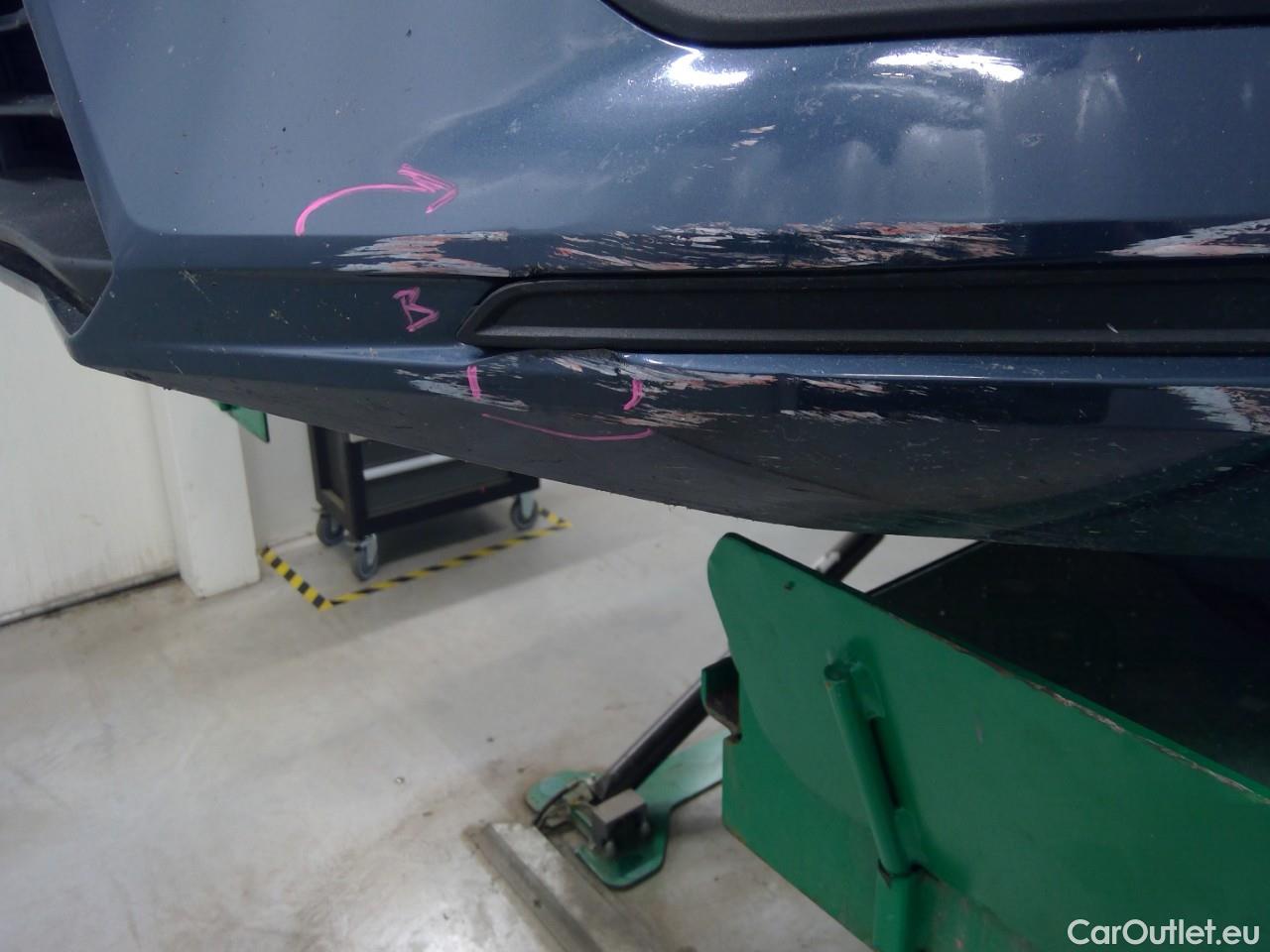  Volvo  V60  B4 D FWD Mom.Adv.SE Pa.Aut #4