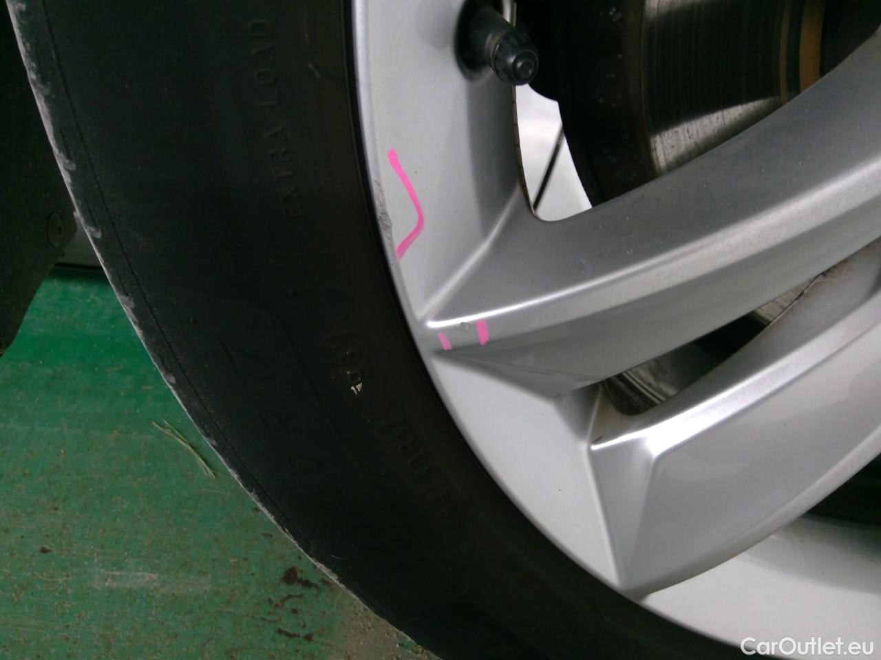  Volvo  V60  B4 D FWD Mom.Adv.SE Pa.Aut #49