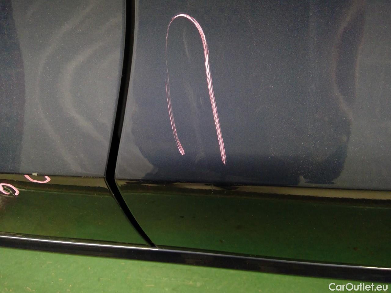 Volvo  V60  B4 D FWD Mom.Adv.SE Pa.Aut #16