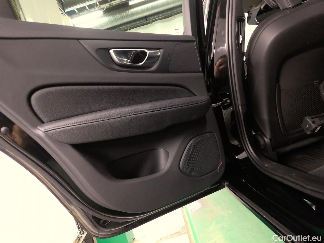  Volvo  V60  B4 D FWD Moment.Adv.Ed.Aut #8