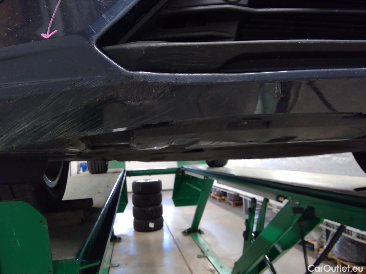  Volvo  V60  B4 D FWD Mom.Adv.SE Pa.Aut #7