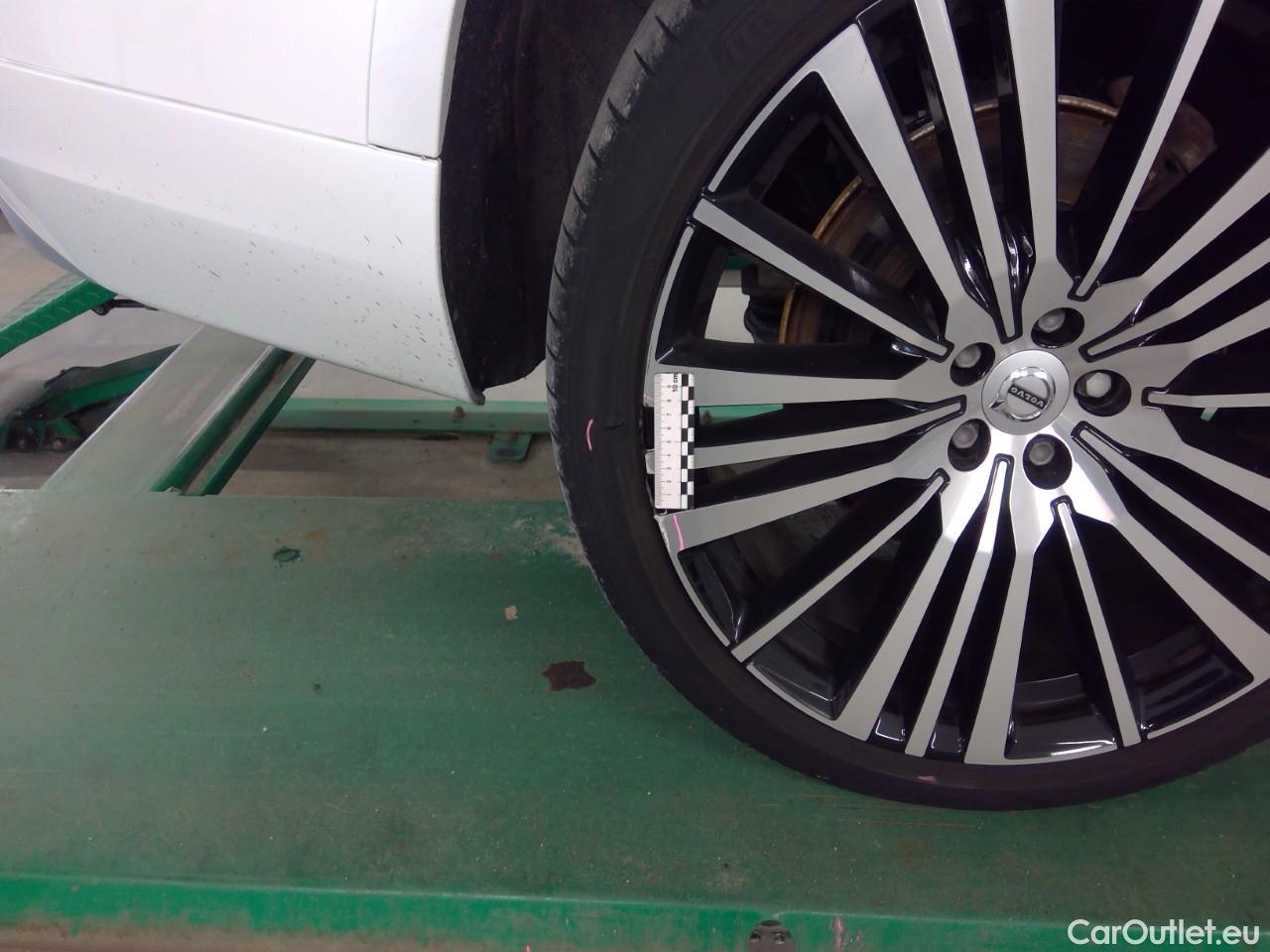  Volvo  XC90  T8 455 Insc.Rec. AWD Aut #39