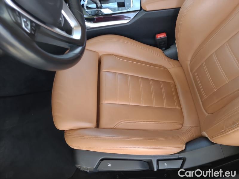  Bmw  Serie 3  Lim. (F30)  (2015) 330e AT #8