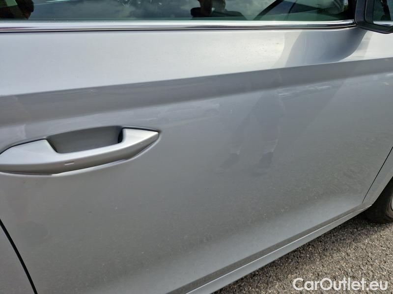  Skoda  Octavia  Combi (NX3)(2020) Oct.Combi 2.0TDI 110 Style AT #18