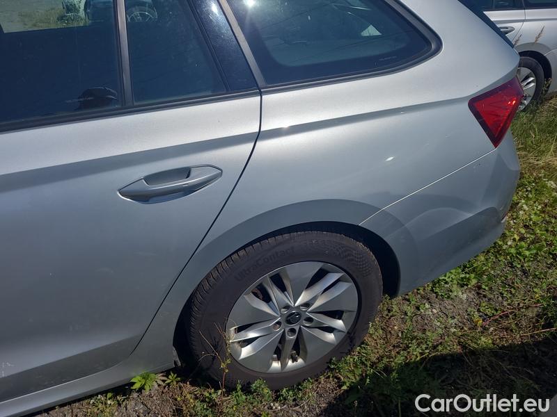  Skoda  Octavia  Combi (NX3)(2020) Oct.Combi 2.0TDI 110 Am 4x4 AT #22