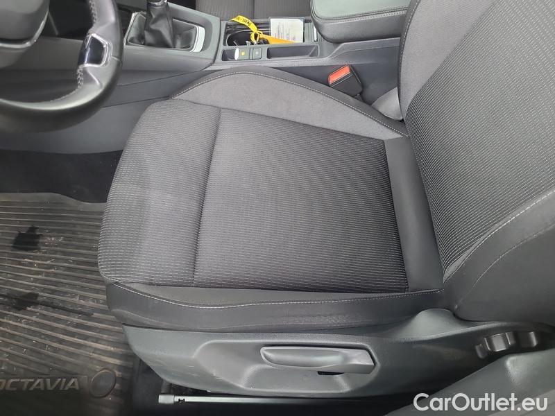  Skoda  Octavia  Combi (NX3)(2020) Oct.Combi 2.0TDI 85 Ambition #11