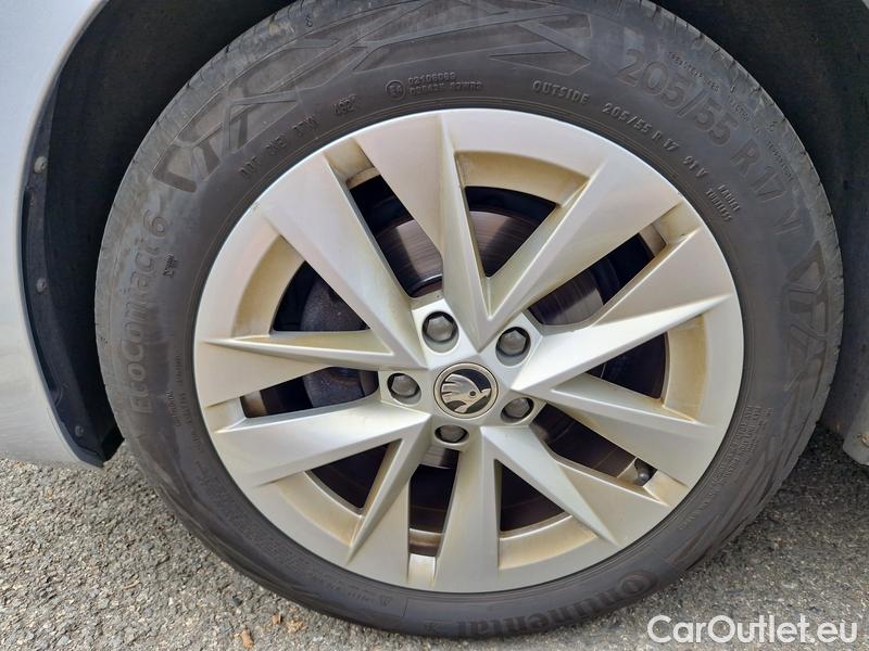  Skoda  Octavia  Combi (NX3)(2020) Oct.Combi 2.0TDI 110 Style AT #3