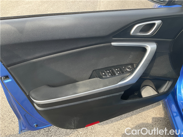  KIA  Cee'd Ceed SW 1.5 T-GDI 118 Top #19